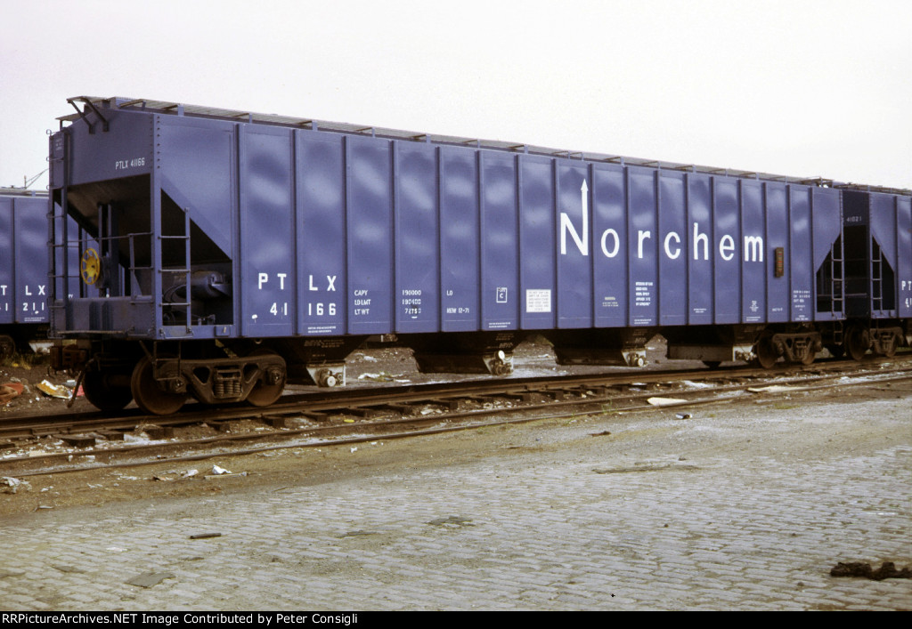 PTLX 41166 - Norchem Covered Hopper